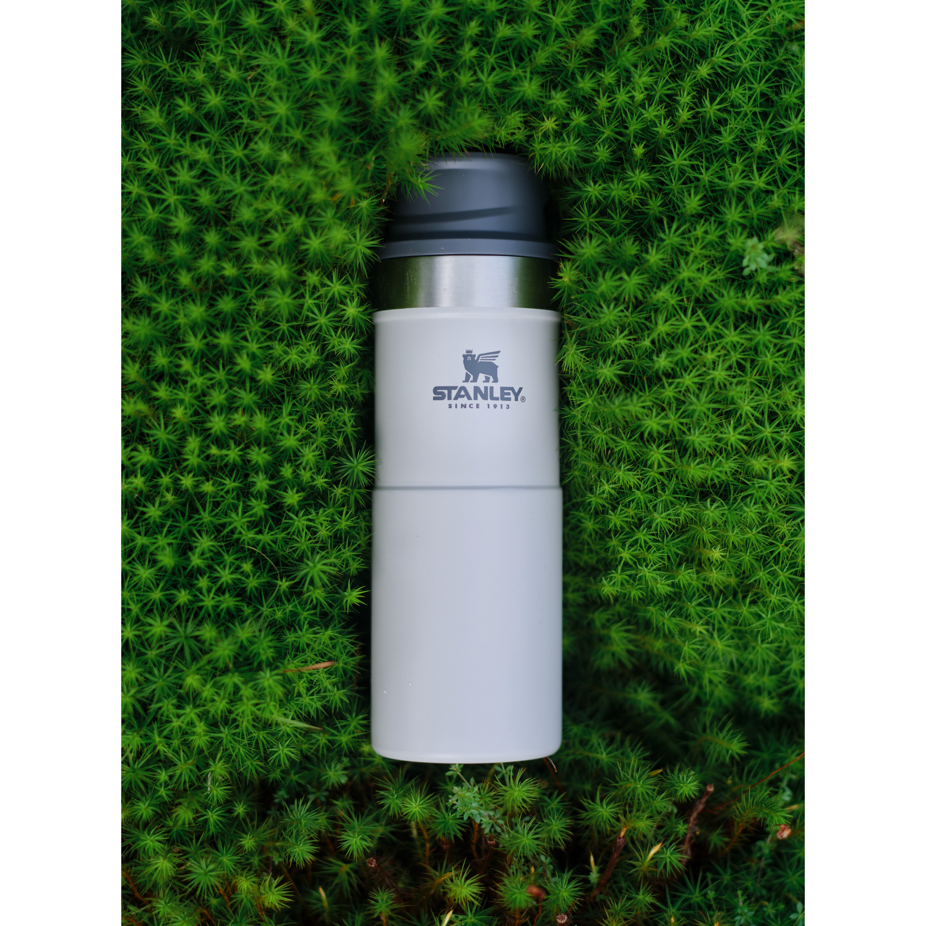 Stanley Trigger Action Travel 0.35L Mug  Black and White London